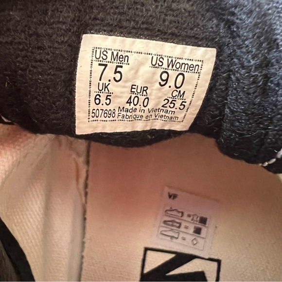 Vans Old Skool Black White Sneakers Men’s 7.5 Women’s 9 Classic Skate Shoes - Picture 6 of 14